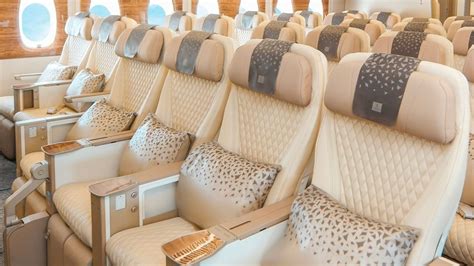 Emirates Premium Economy: What to Know.